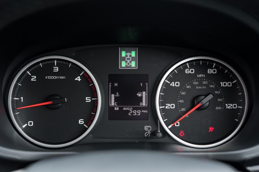  Mitsubishi L200 Double Cab Barbarian 2015 года  (фото 30 из 30)